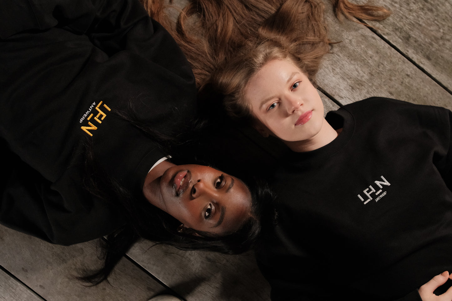 LFLN T-shirt - White Unisex